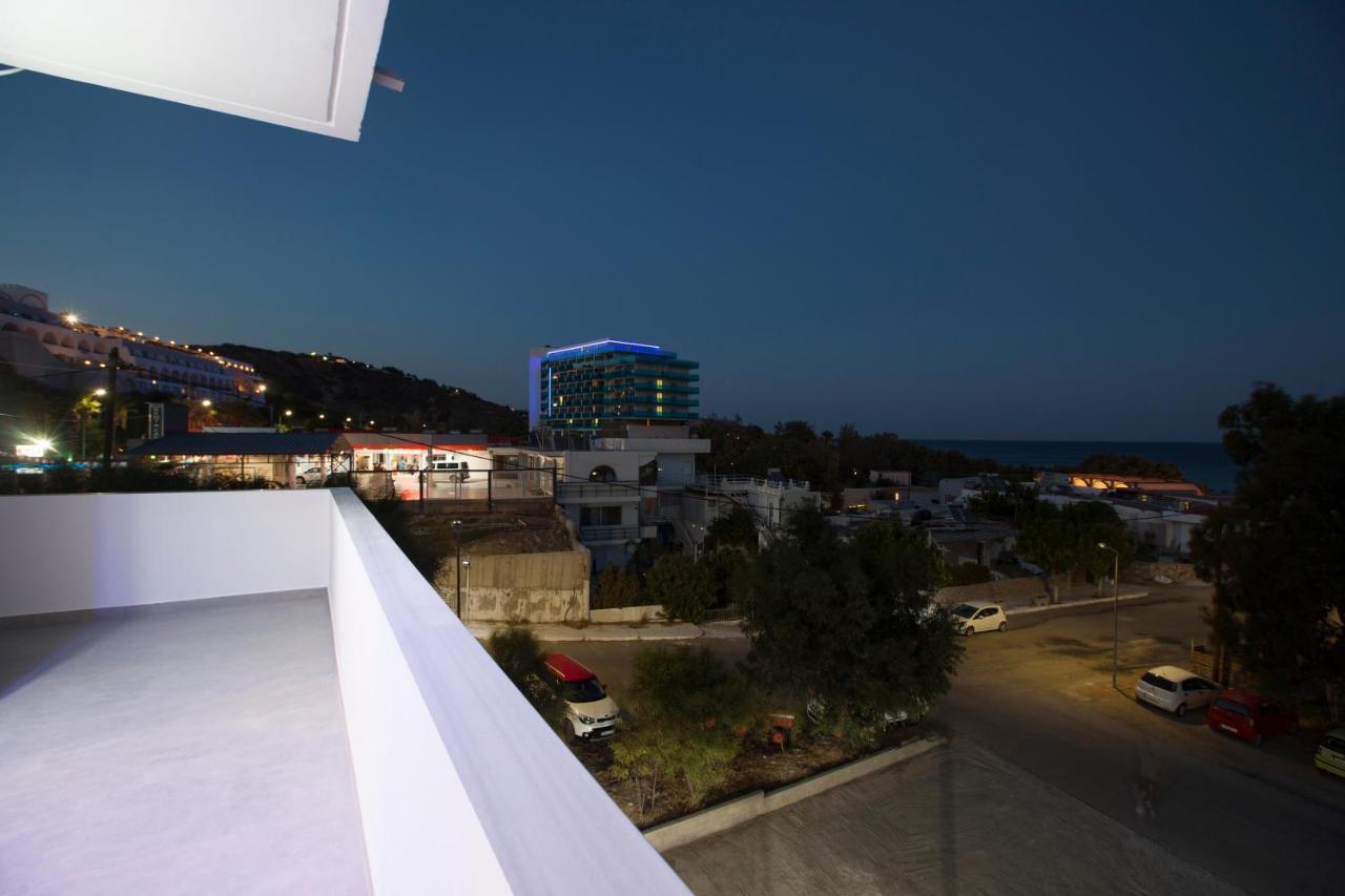 The Azure Blue Apt ฟาลิรากี ภายนอก รูปภาพ